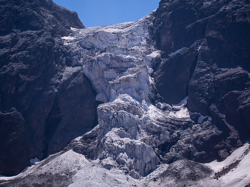 El Morado Hanging Glaciar - Santiago Outdoors